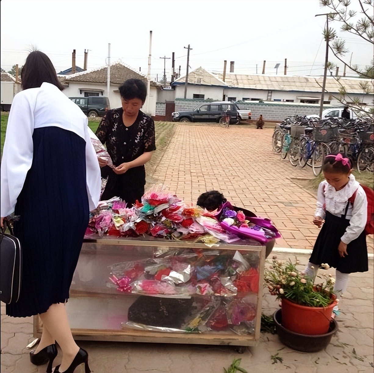 在朝鲜5000朝鲜元能买到什么,14万朝鲜元在朝鲜能买啥