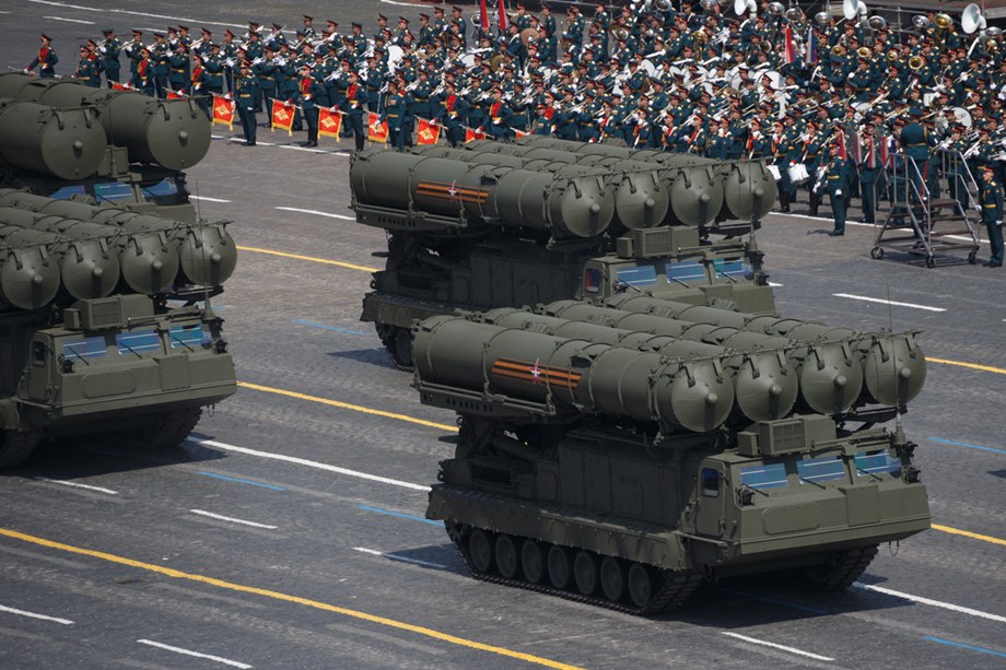 印度军事专家讲述中国导弹,印度谈中段反导拦截导弹系统