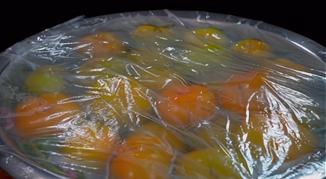 成都街头刮起柿子风,柿子成都街头大量出现