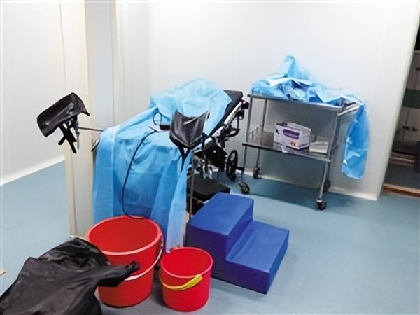 高校女生兼职有多残酷,高校女生兼职的真实经历