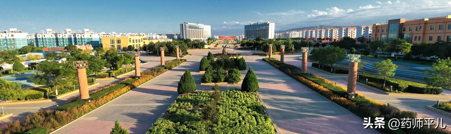 最美嘉峪关城市雕塑都在这里,嘉峪关景区拍照互动性雕塑