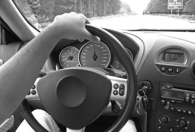 运动训练如何放松,打太极拳时下腹部是绷紧还是放松