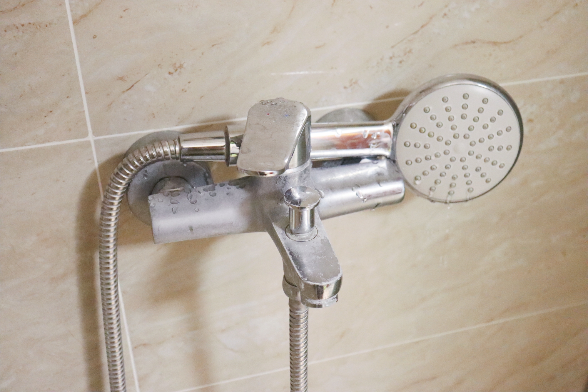 燃气热水器怎么选购不踩坑,购买燃气热水器教会你6个技巧