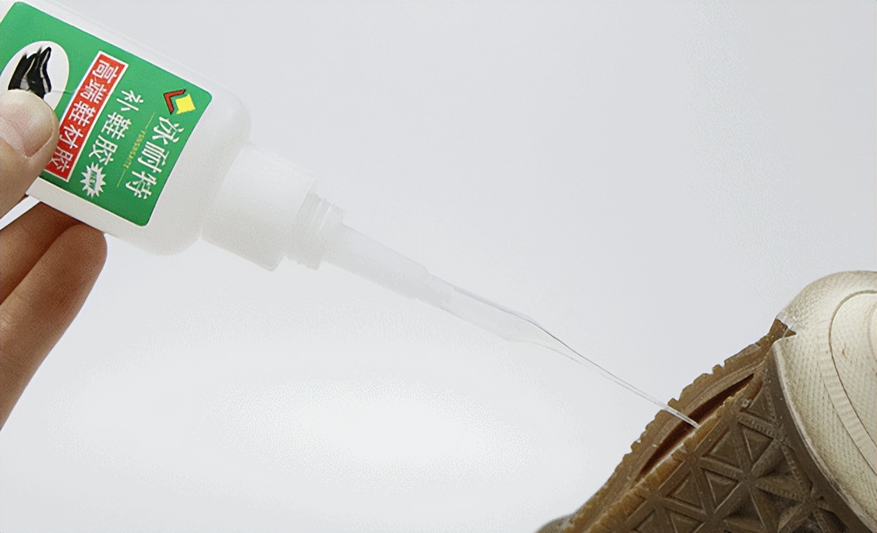 鞋子开胶还用502粘？错！掌握正确做法，比新买的还牢固好看