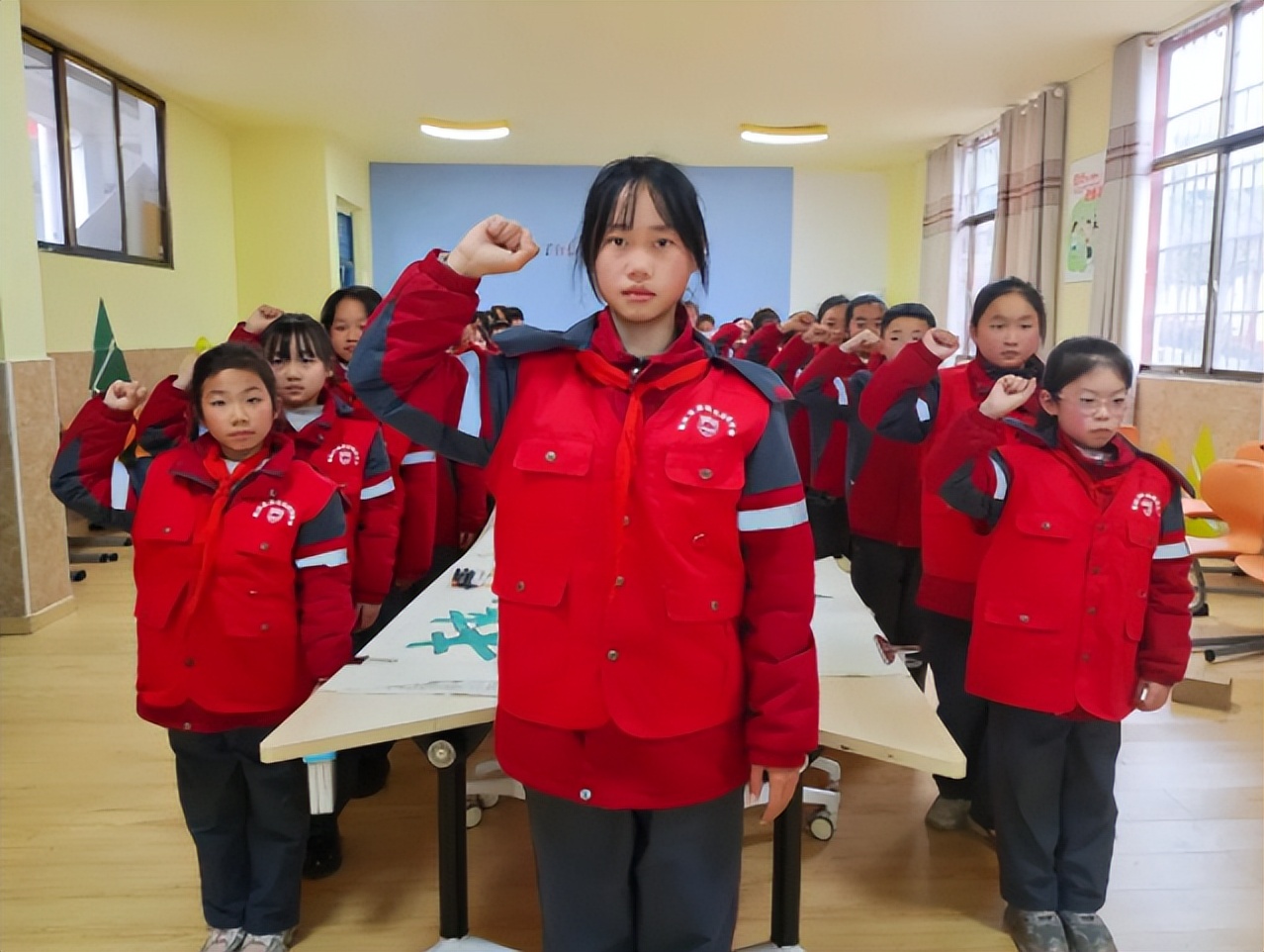 禁毒创意作品简单小学生,全民动员开展花式禁毒