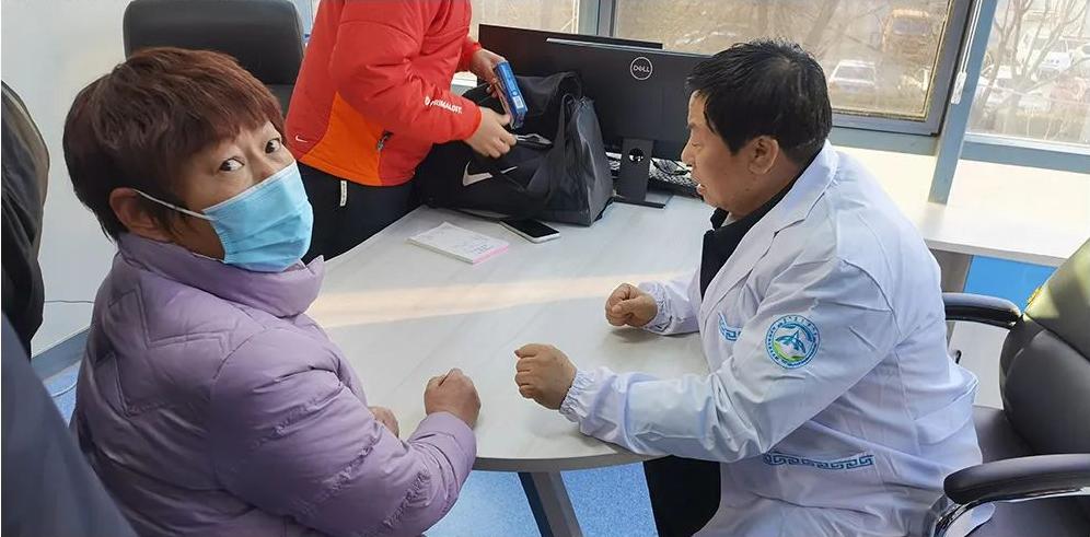 中辉集团阿南德蒙医医院“让蒙医药走进北京”义诊活动圆满成功