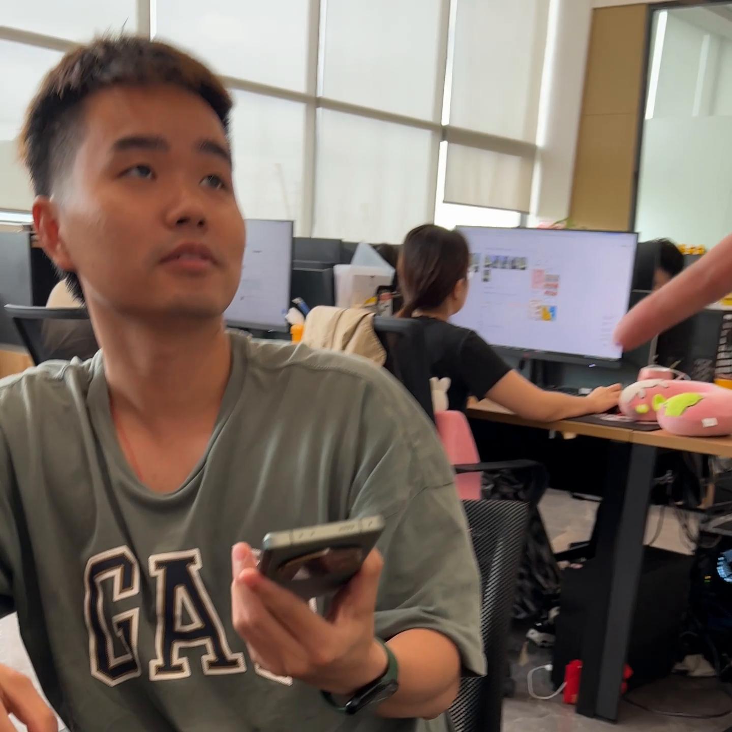 小米手机真的值5000块吗,小米1000多的手机测评如何