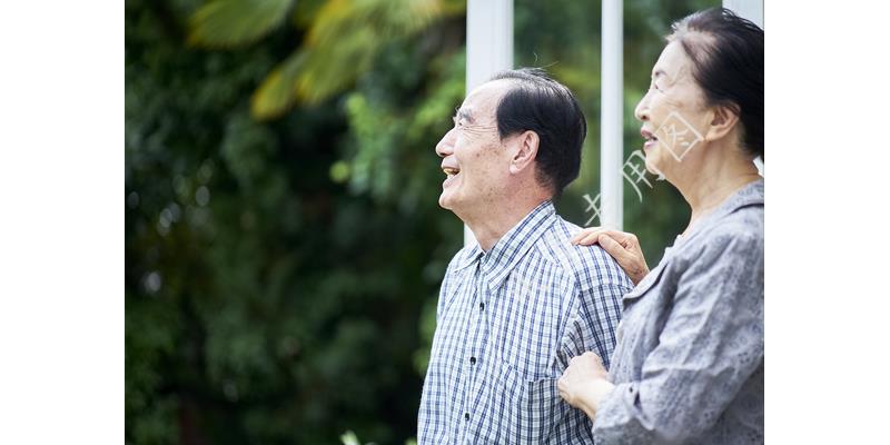 “你跟人同居过，不值10万彩礼”，准儿媳：闭上你的狗嘴，太臭了