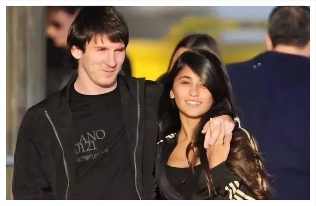 梅西回归迎接两次挑战,梅西为缺席训练道歉原视频