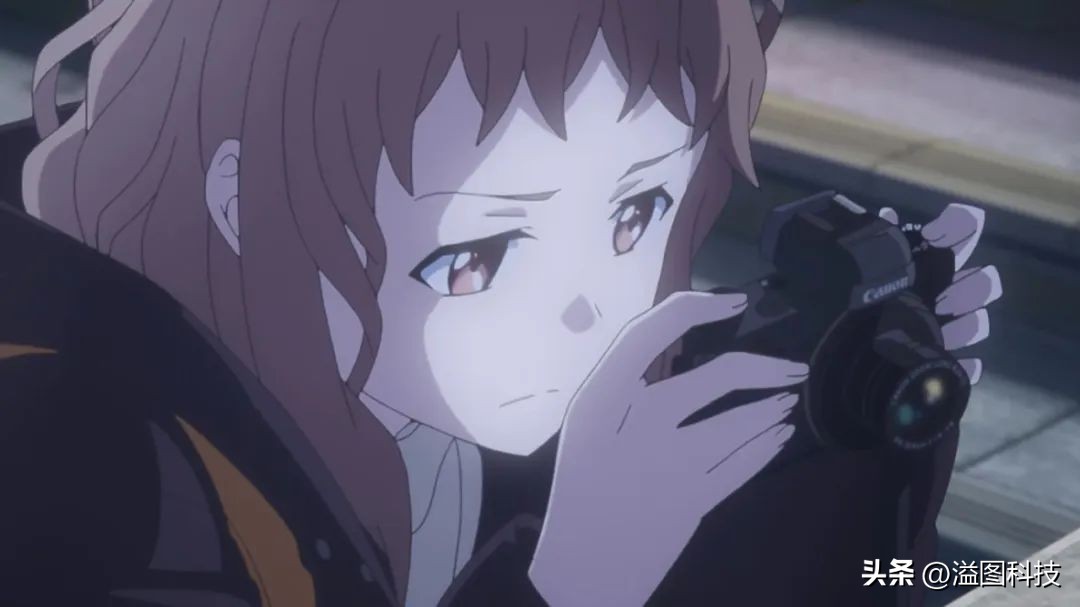 《JustBecause》中出现的佳能相机