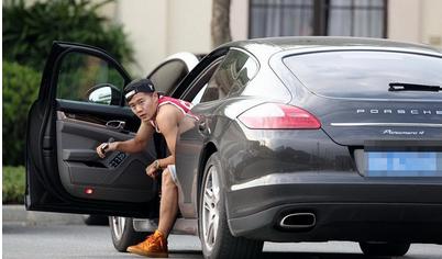 赚够不踢了！9年赚8200万，广州队功勋挂靴，加入国字号当训练员