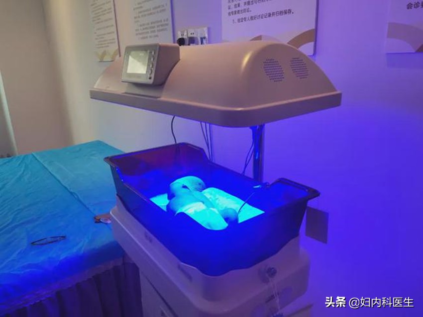新生儿黄疸蓝光照射有什么危害,新生儿黄疸高20做蓝光有危害吗