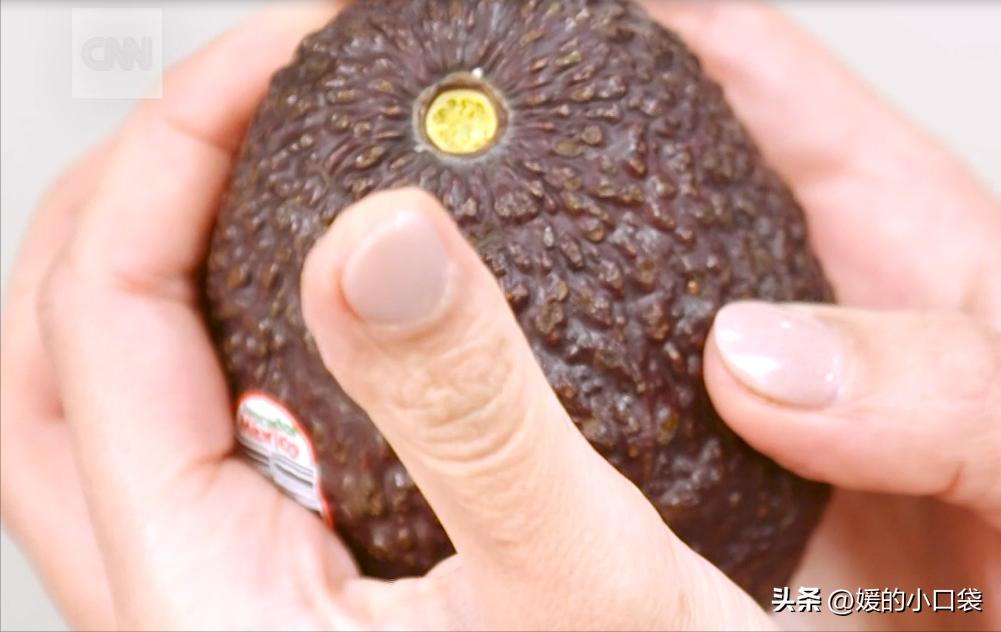 如何挑选牛油果最好,怎么挑选熟的牛油果