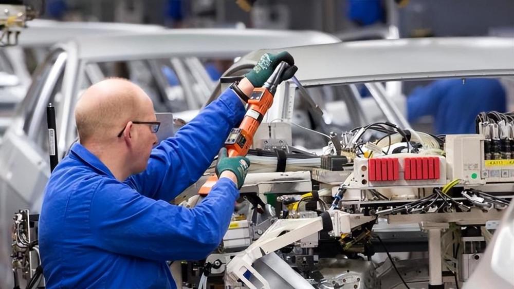 尹锡悦会见内塔尼亚胡,尹锡悦在北约和拜登握手视频