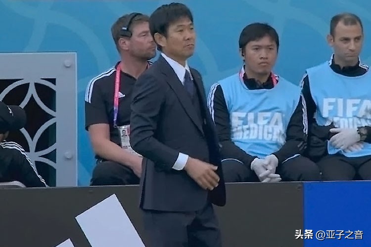 森保一说日本足球是世界顶级,日本足球教练森保一闯入8强