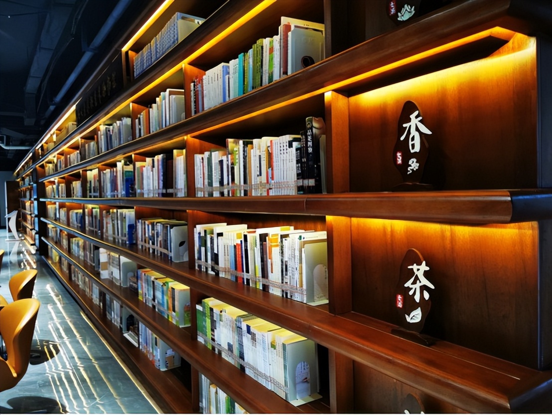 这不是国外，是西安外事学院！