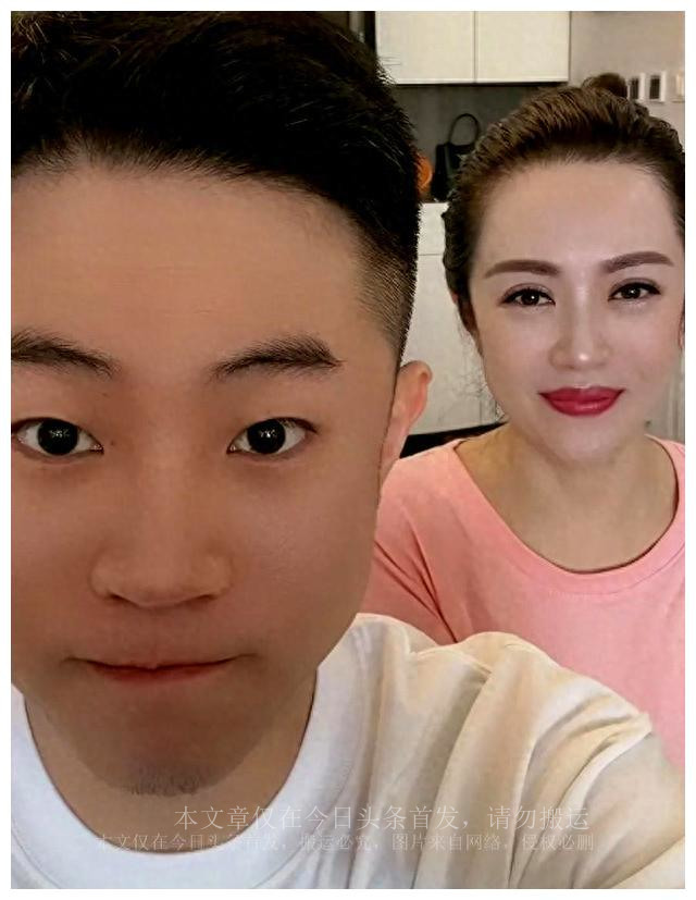 刘能前妻温美玲抖音直播间,刘能前妻温美玲直播