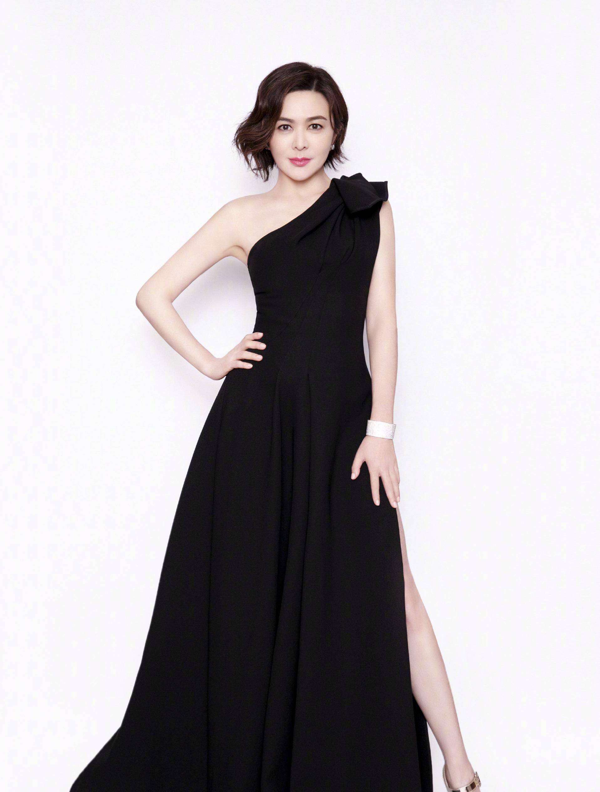 关之琳娱乐圈,关之琳演艺圈的地位