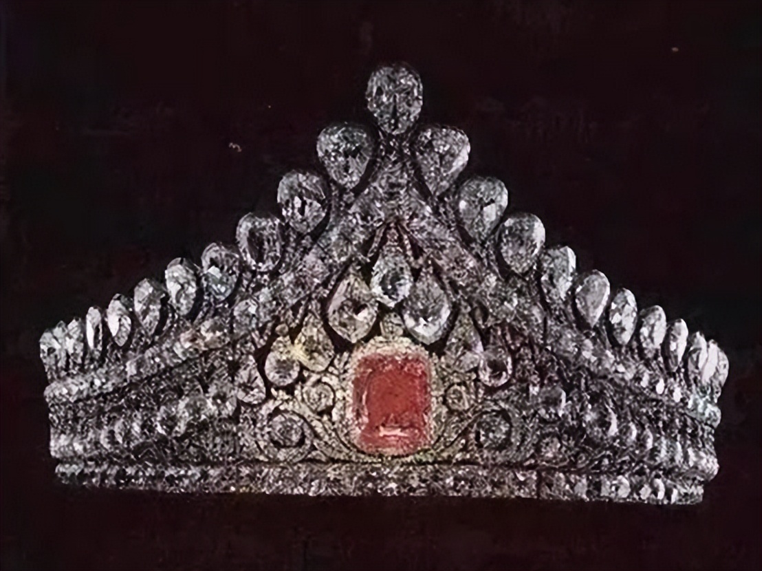 俄罗斯皇室珍宝,俄罗斯皇室珠宝到底有多豪