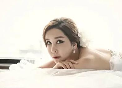 变性后河莉秀现状,最美变性河莉秀