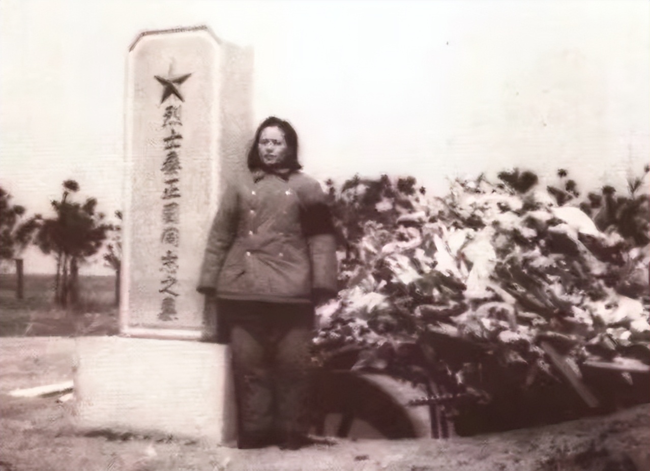 沈阳一学生给烈士陵园扫墓，十几年后才知道，原来他父亲葬在那里