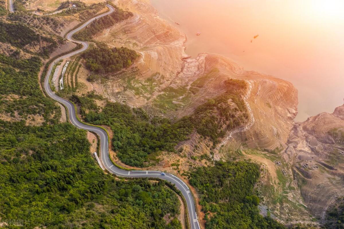 最美古诗词白日依山尽,唐诗300首白日依山尽黄河入海流