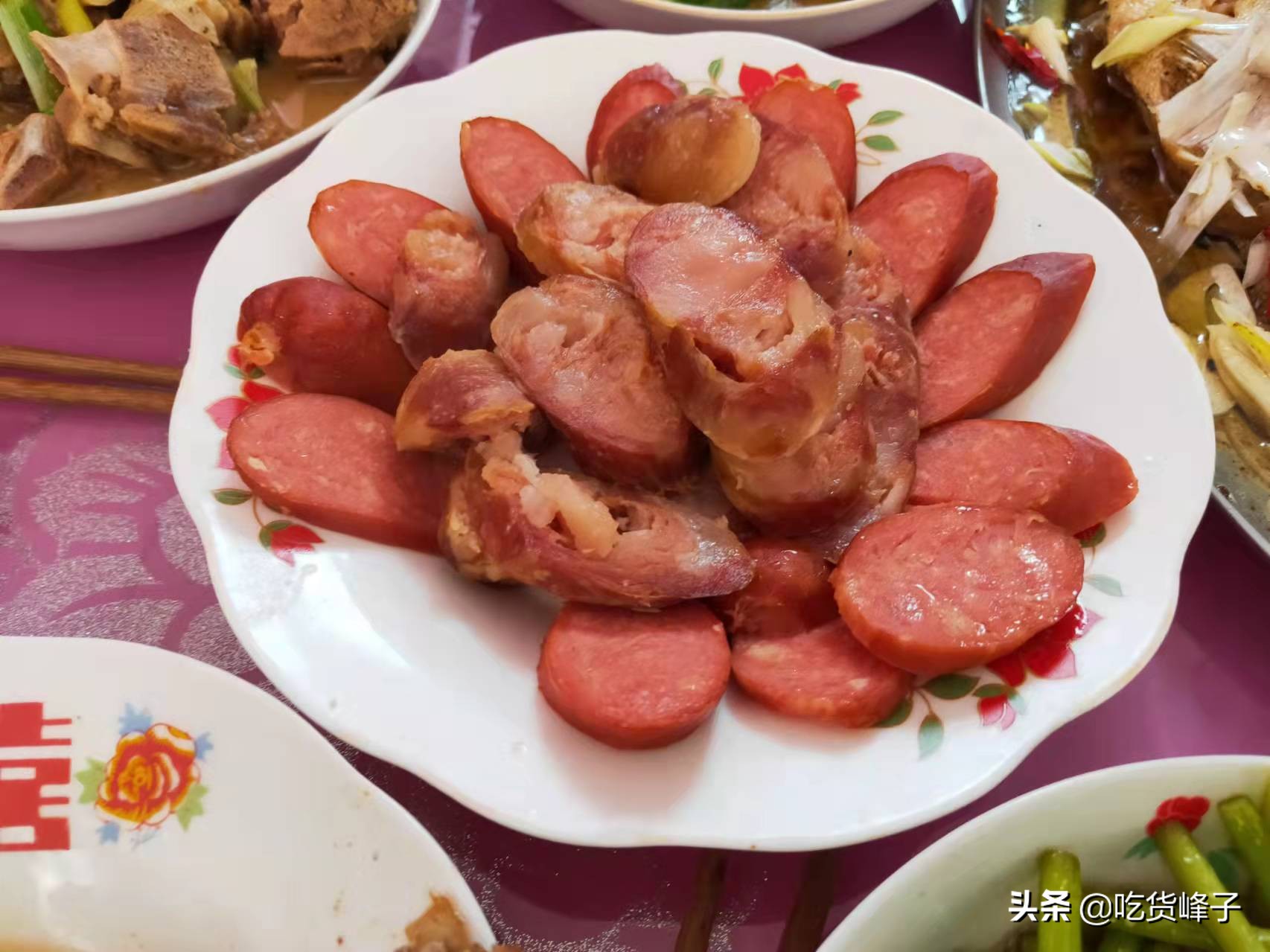 过年小姑子回门嫂子做了一桌菜,初三回娘家妈妈做的饭