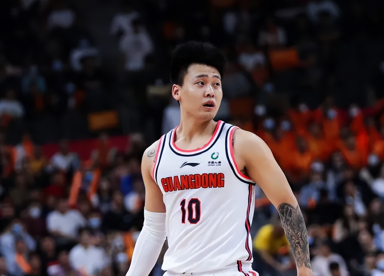 广东男篮12年来首次止步半决赛,广东终结广厦集锦