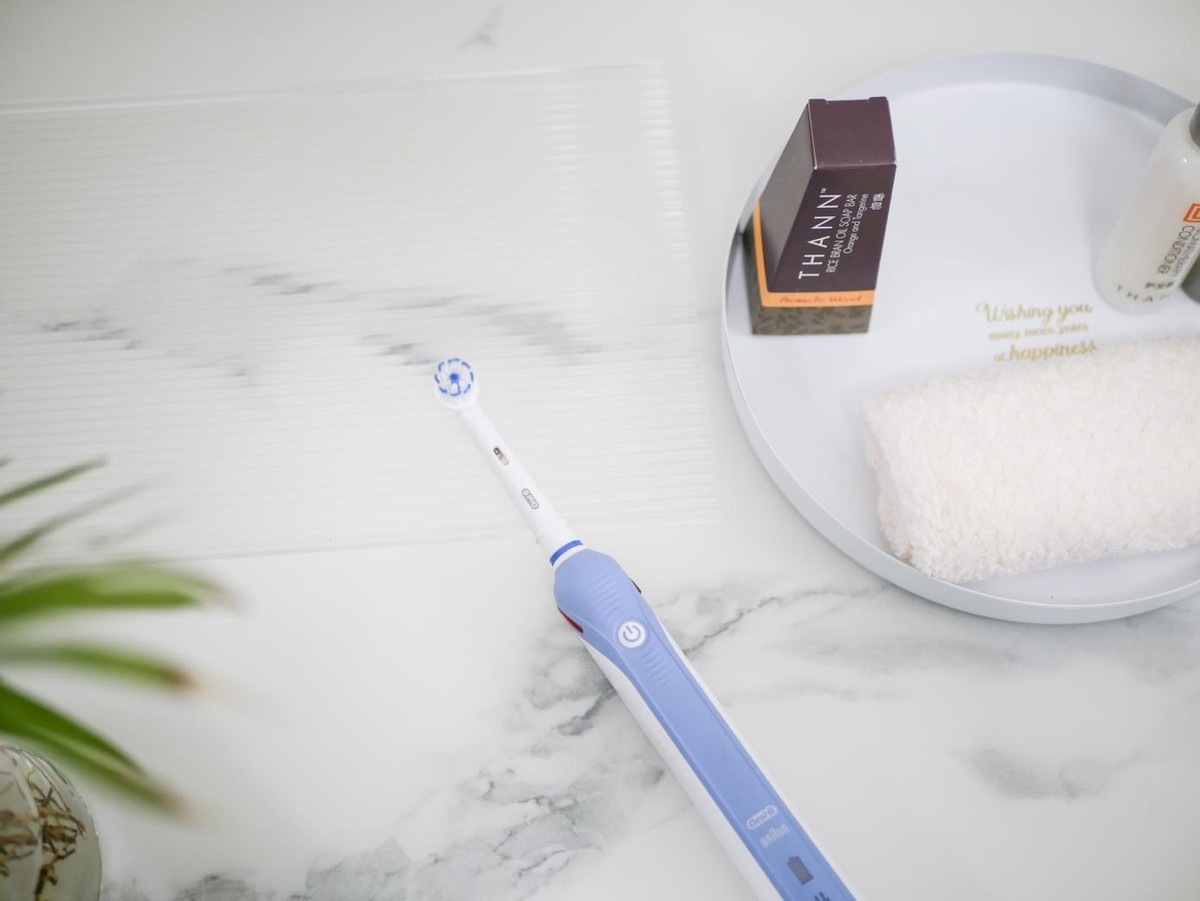 usmile电动牙刷和飞利浦电动牙刷,华为电动牙刷和飞利浦电动牙刷