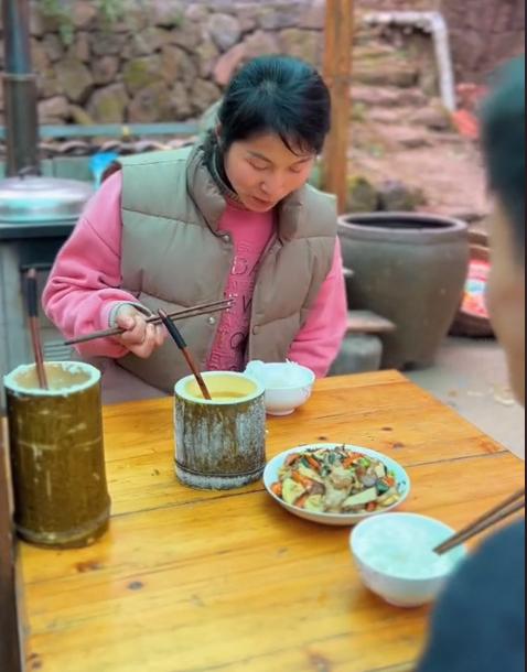 网红帅农鸟哥视频,黑马帅农鸟哥是如何走红的