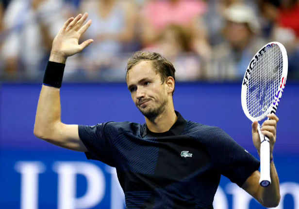 疲惫张帅止步澳网16强,卫冕亚军张帅跻身诺丁汉八强