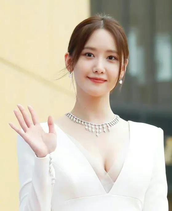 韩国网红女神林允儿,韩国气质女明星林允儿古装高清图