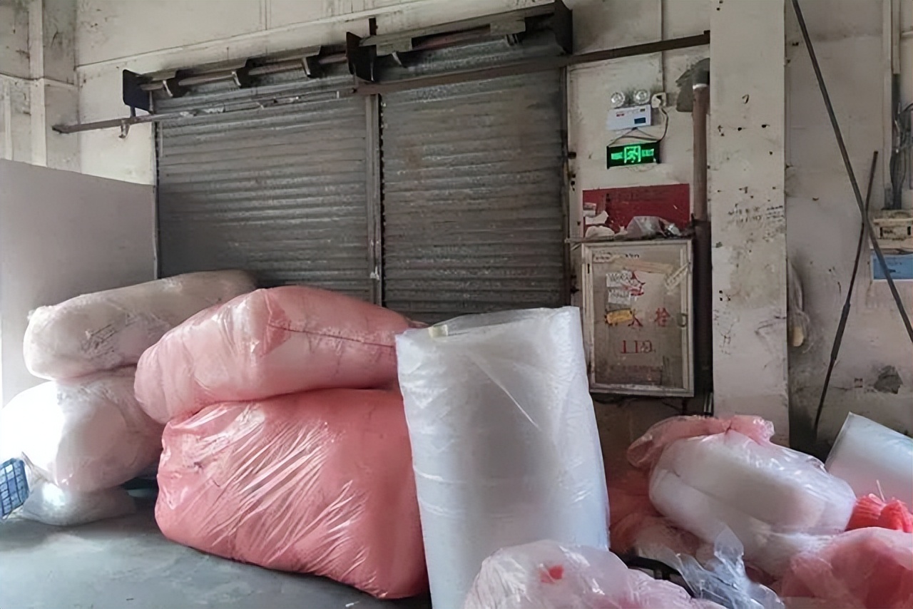 仓库发生火灾逃生时注意哪些事项,消防安全冬季防火这些要点要记牢