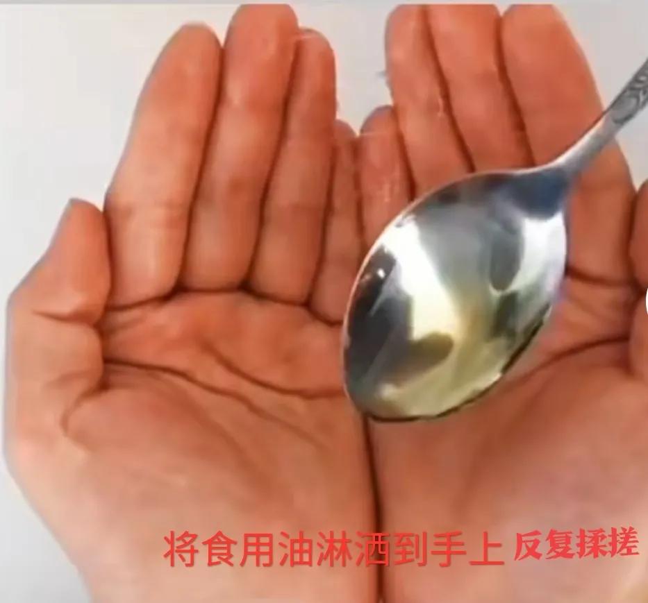 胶水弄到手上了该怎样去除胶水,手上粘了强力胶水怎么处理