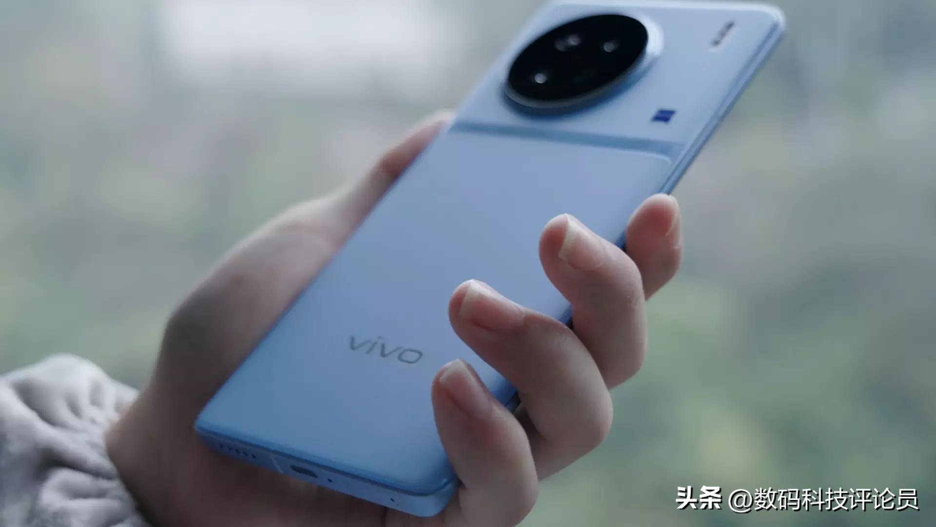 iqoo11pro跟vivox90哪个更值得,iqoo11与vivox90哪个值得入手