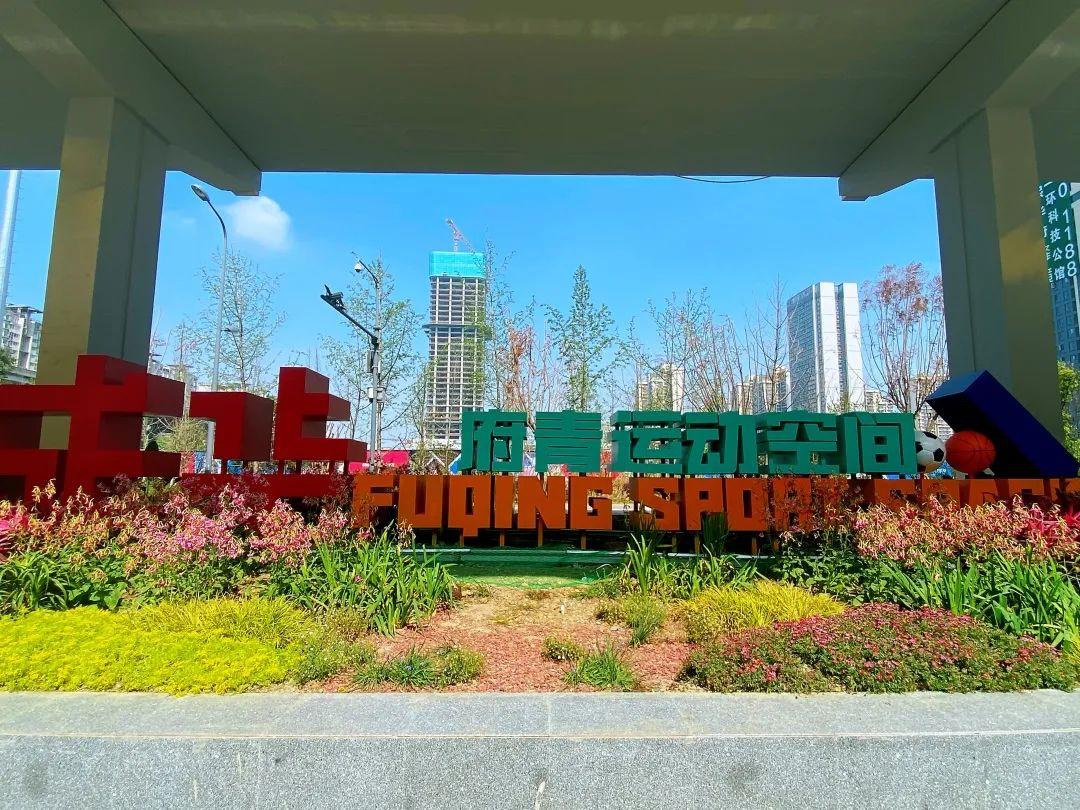 闄嗗啿杩愬姩瑙嗛,闄嗗啿楠戣