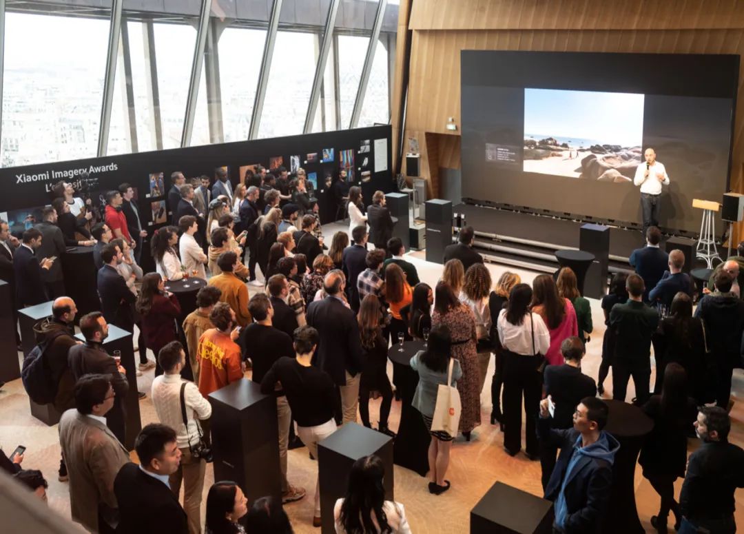 震撼世界的发布会,感受当年震撼世界的发布会