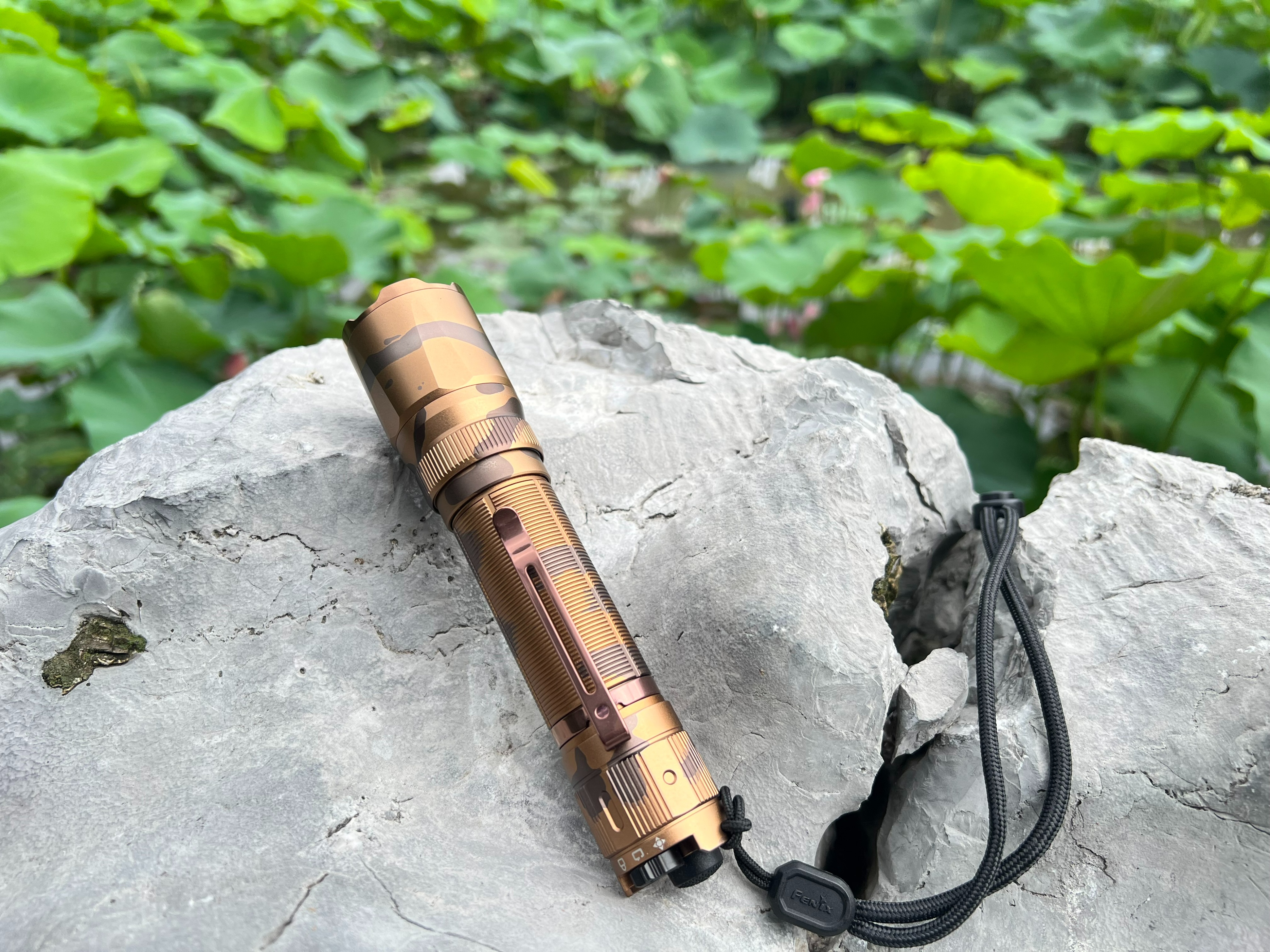 fenix手电测评tk35,fenixtk20uev2.0战术手电