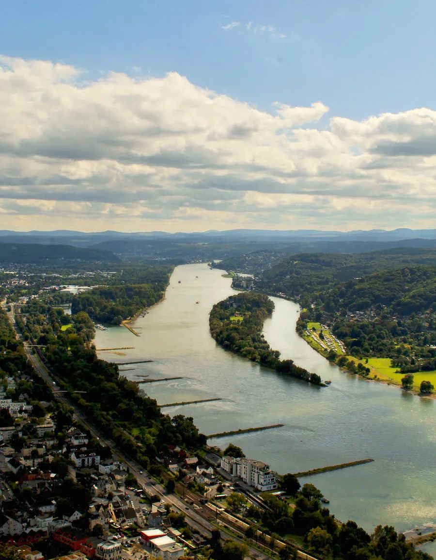 萃取莱茵河精华，亲历德式严谨，穿越德国西南的自驾