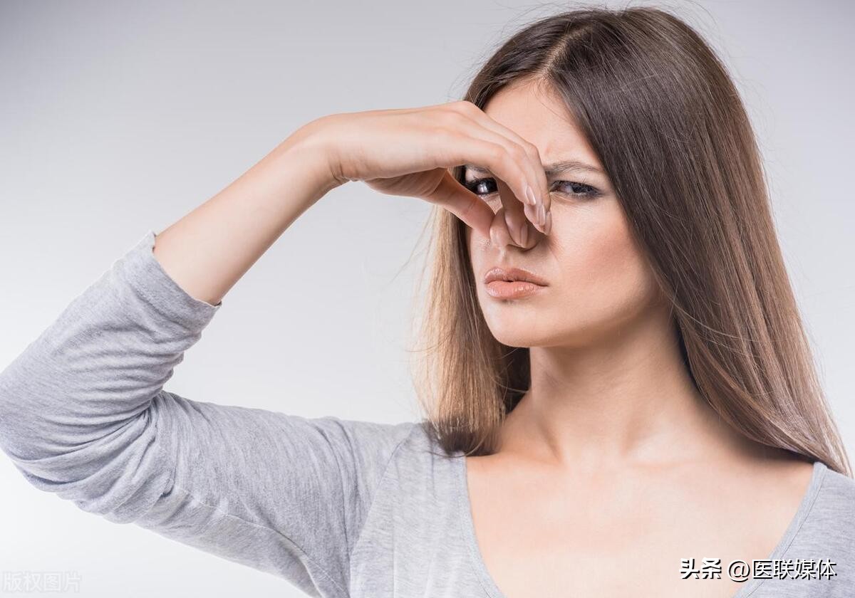 刷牙后口里还是有异味是啥原因,每天刷牙为什么口腔还是有异味