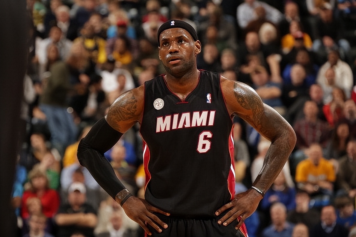 保罗几次入选最佳阵容,攻防一体现役球员