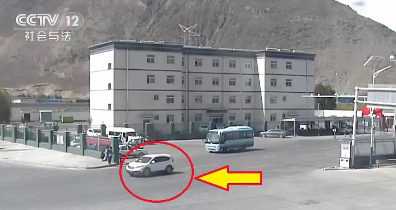 西藏一老板用飞机托运50斤黄金,2017年西藏老板托运25公斤黄金