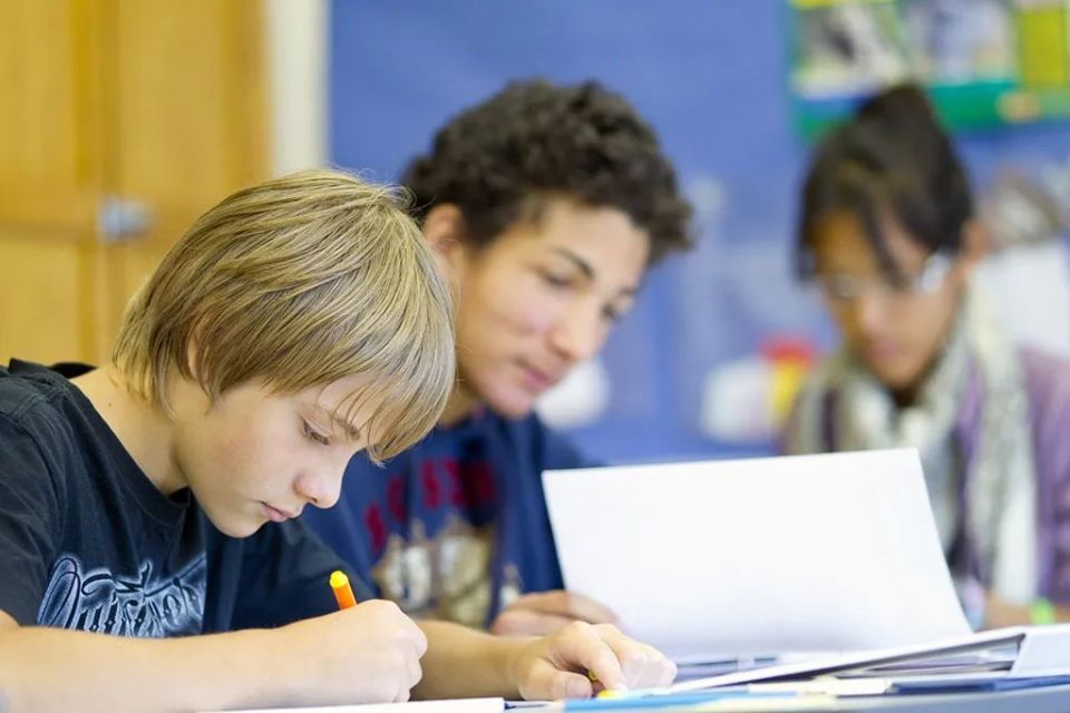 萨里大学院校介绍,萨里郡私立学校排名