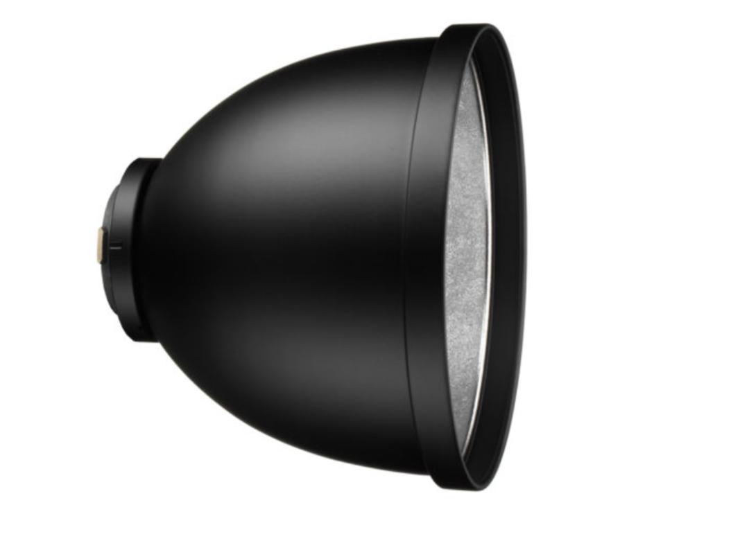 名表专柜一般都不给试戴,名表专卖店都买不到表