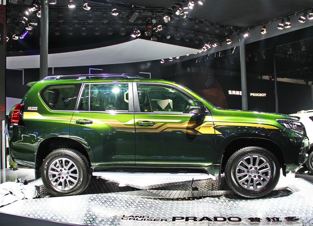 丰田霸道2022款2.8t柴油,2022丰田霸道2.8t柴油版多少钱