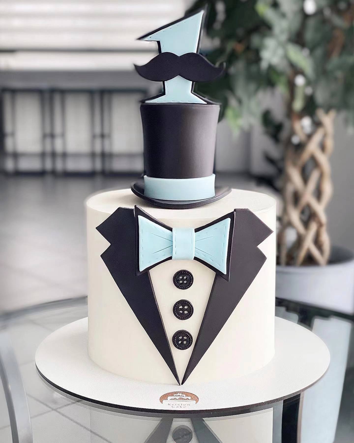 今天给大家做一款好看的蛋糕造型,美味又高颜值的蛋糕造型充满创意