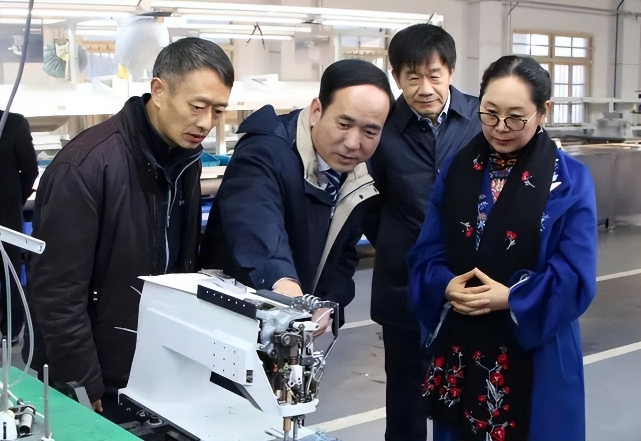 他靠卖豆腐起家坐拥半城财产,他卖豆腐起家