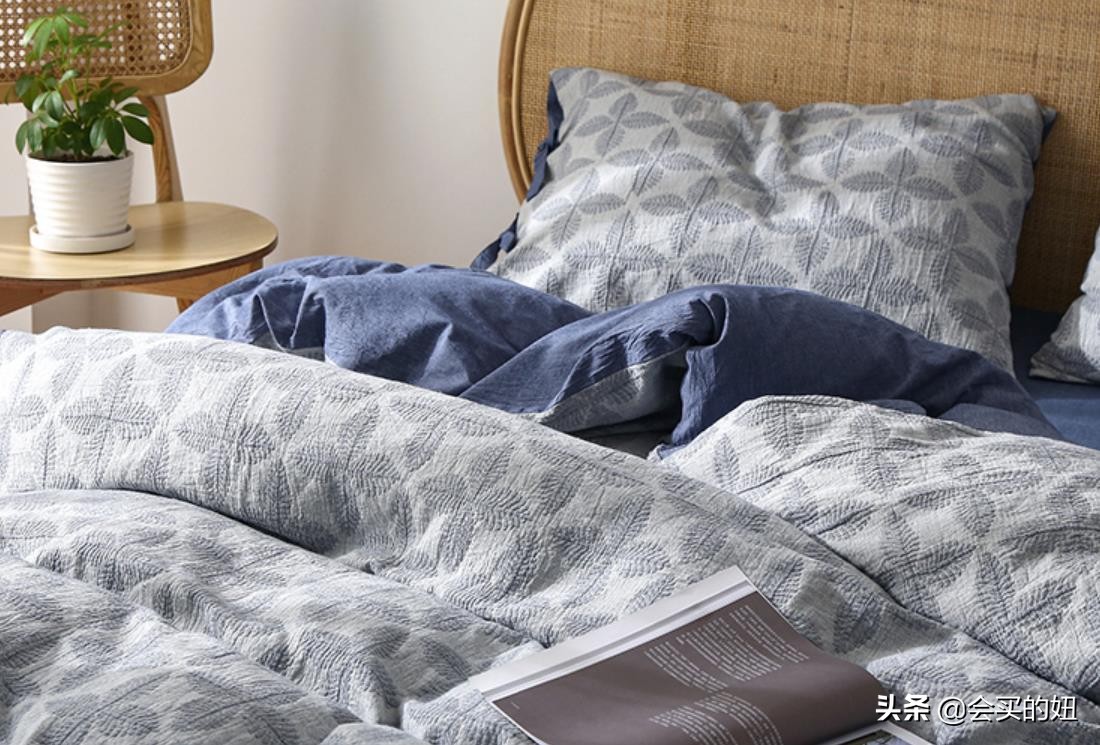 四件套哪种面料好？七种面料床品优缺点逐一分析，教你避坑
