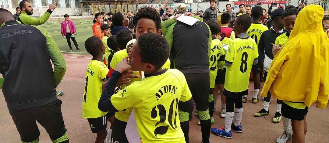 足球夏令营报名,双语夏令营2024报名费用