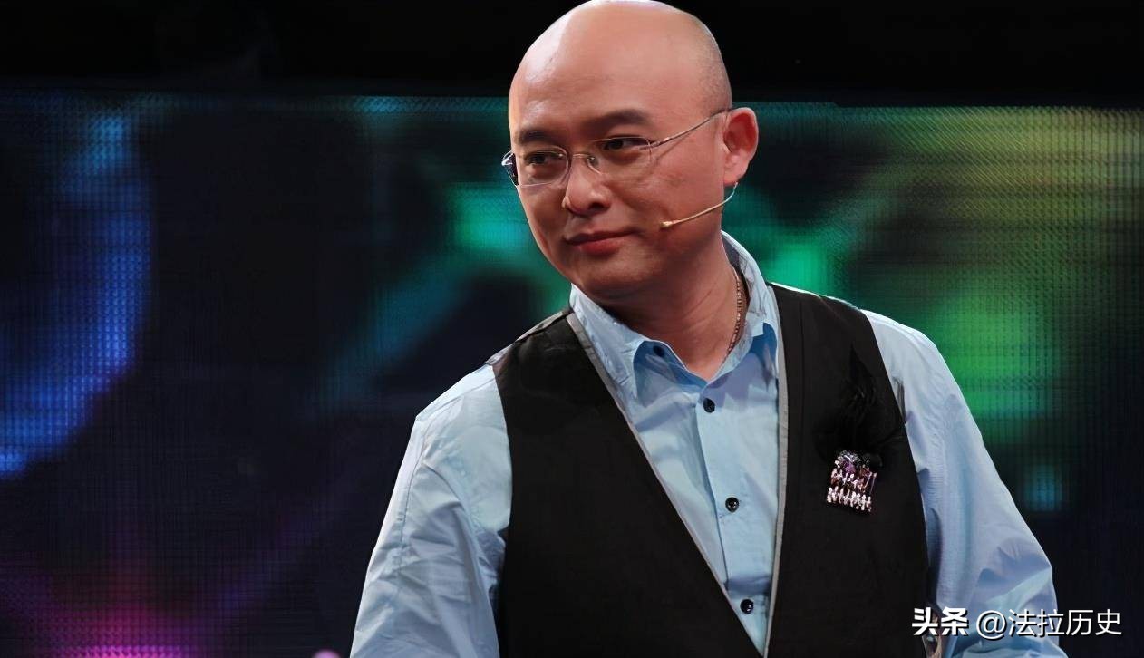 乐嘉喝天价矿泉水,乐嘉沦落街头卖矿泉水